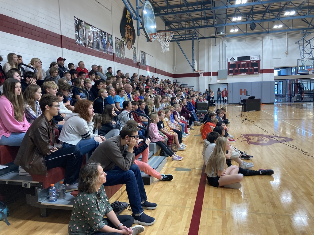 Veterans and students at the assembly